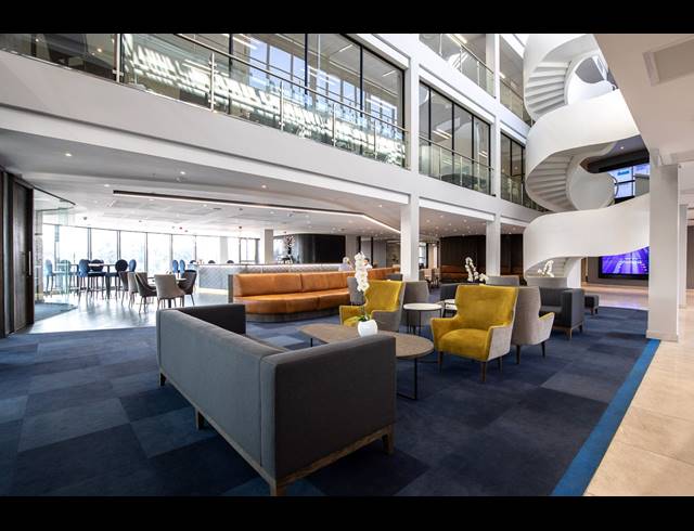 5,591M² OFFICE FOR SALE IN DIE WILGERS
